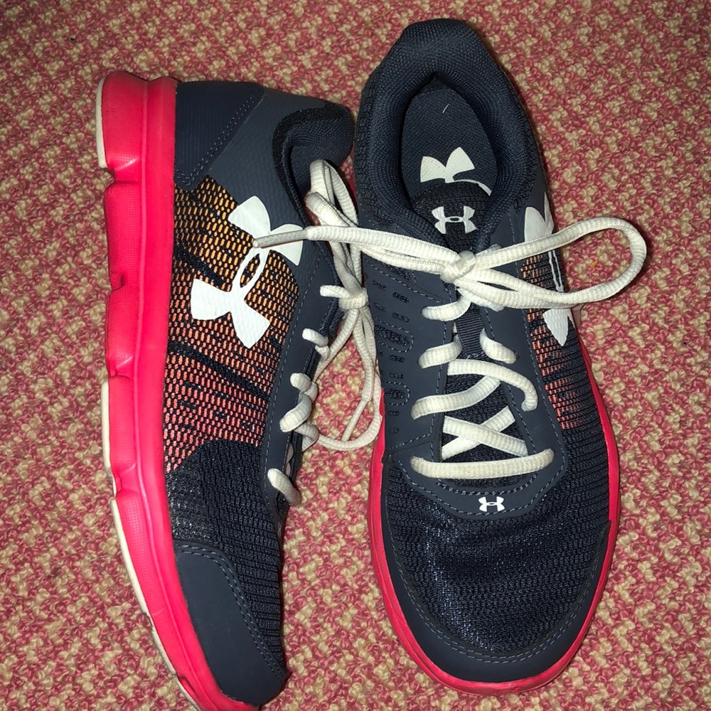UNDER ARMOUR girls sneakers